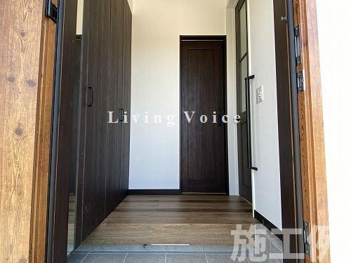 【玄関】 | 【仲介手数料０円】藤沢市高倉　新築一戸建て　4号棟　全4棟 | 藤沢市高倉　新築一戸建て　4号棟　全4棟