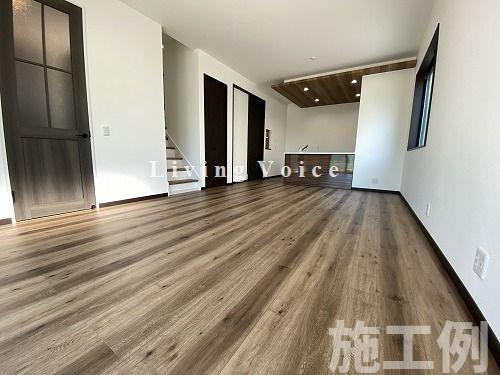【居間・リビング】 | 【仲介手数料０円】藤沢市高倉　新築一戸建て　4号棟　全4棟 | 藤沢市高倉　新築一戸建て　4号棟　全4棟