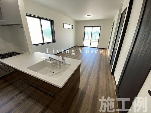 【居間・リビング】 | 【仲介手数料０円】藤沢市高倉　新築一戸建て　4号棟　全4棟 | 藤沢市高倉　新築一戸建て　4号棟　全4棟