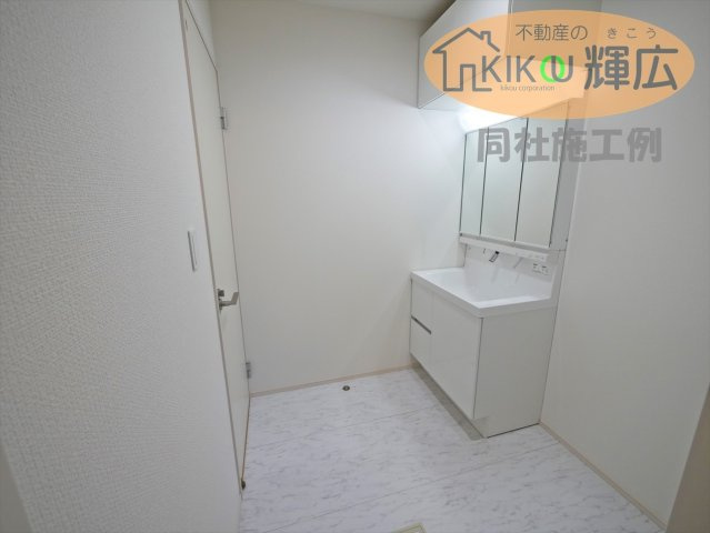 高砂市米田町米田新（全1棟）新築の洗面所|同社施工例です。