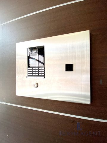 セントレイクセレブ代官町のエントランス