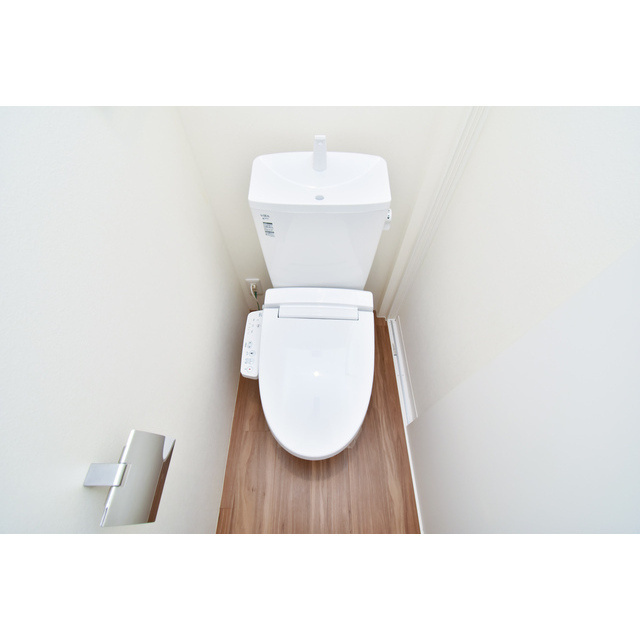 久留米市通外町のアパートのトイレ|清潔感のあるトイレです
