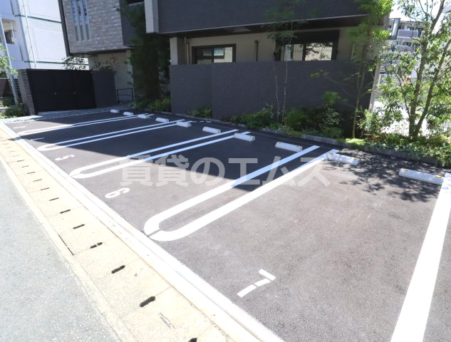 【駐車場】 | シャーメゾングラン南福岡 | シャーメゾンふぢの駐車場