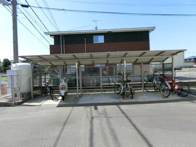 ウィング　ヴュー　B棟の駐車場