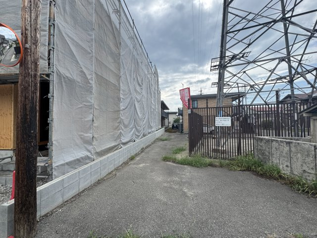 新築戸建・新築建売　会津若松市桜町　小金井小学校・第四中学校の前面道路含む現地写真
