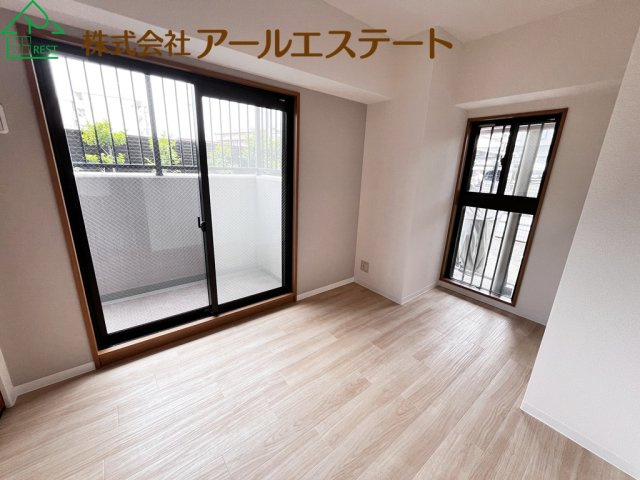 リベール土山参番館の寝室