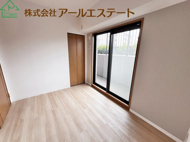 リベール土山参番館の寝室