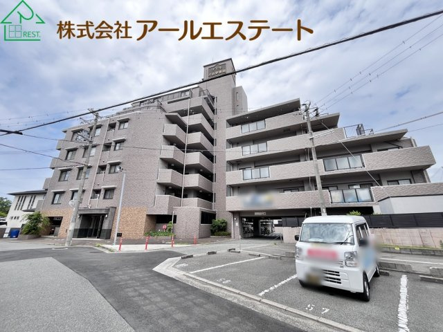 リベール土山参番館の外観