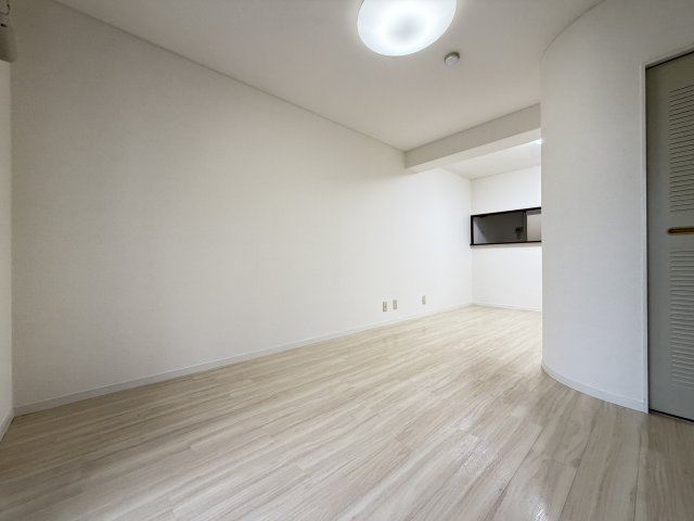 サニーハイツ住吉の居間・リビング