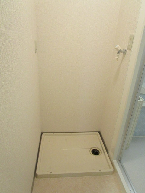 ペルシュワールもえぎ野の洗面所|室内洗濯機置き場