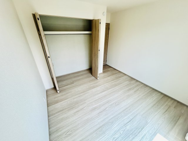 千葉市花見川区さつきが丘１丁目２７番の洋室|2階