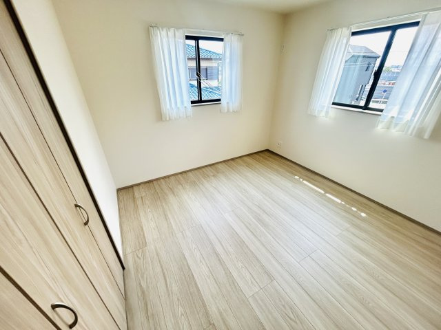 千葉市花見川区さつきが丘１丁目２７番の洋室|2階