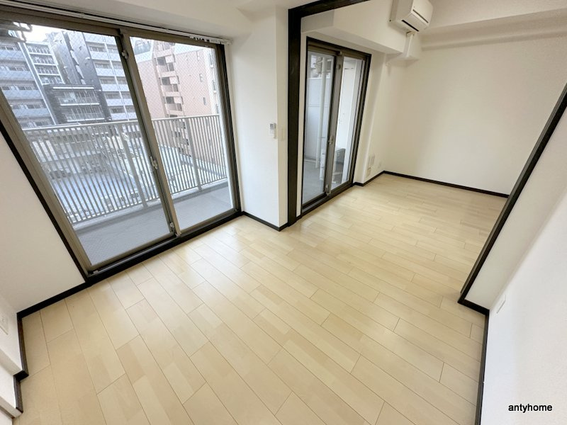 アーデンタワー本町イースト　仲介手数料無料の寝室