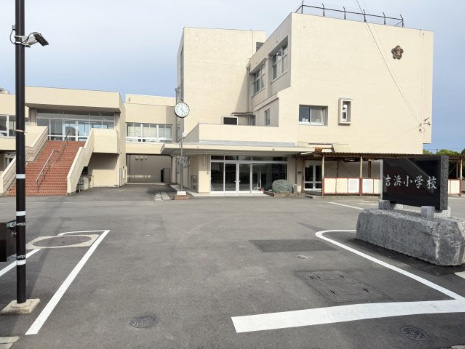 高浜市呉竹町四丁目A区画の周辺|吉浜小学校（３０５ｍ）