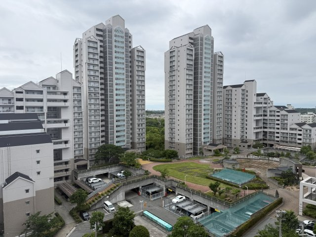 ネクステージ西神中央　B棟の外観