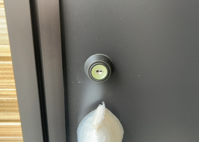 【防犯設備】 | 当然のことではありますが、オートロックやセンサーライト、ホームセキュリティーなどの防犯設備があれば、小さいお子様がいるご家庭も安心ですよね！まず物件購入の際は、防犯設備もチェックするようにしましょう。