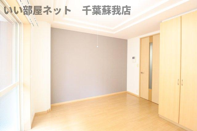 スモールウィンの寝室|お気軽にお問い合わせください♪