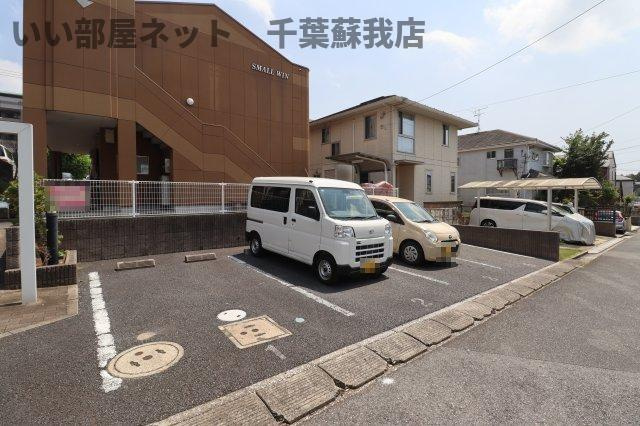 スモールウィンの駐車場|駐車場完備です