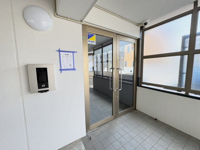 ブルームライフ市川のエントランス