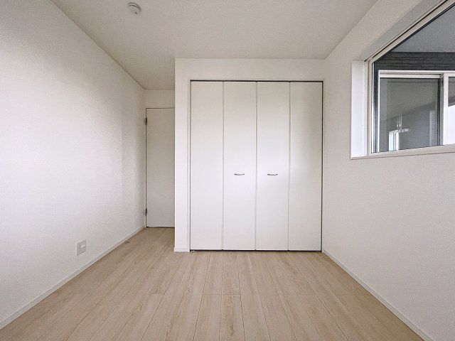 新築戸建・新築建売　郡山市大槻町第39　柴宮小・第一中の収納|陽当たりが良い洋室はくつろぎのプライベート空間！