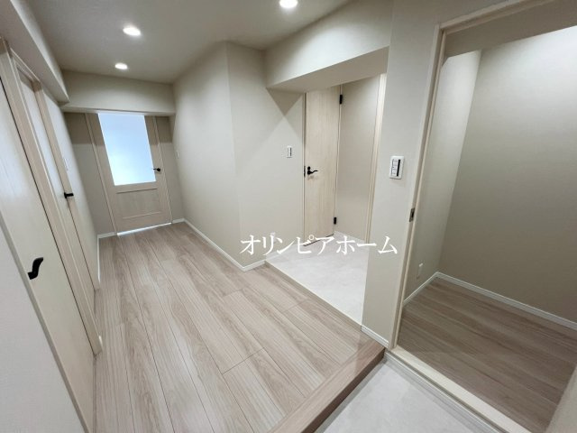 西大島ビューハイツ　102㎡　角　部屋　8階　リ　フォーム済の玄関