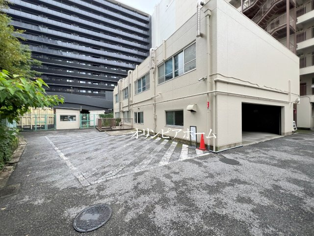 西大島ビューハイツ　102㎡　角　部屋　8階　リ　フォーム済の駐車場