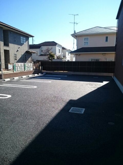 【駐車場】