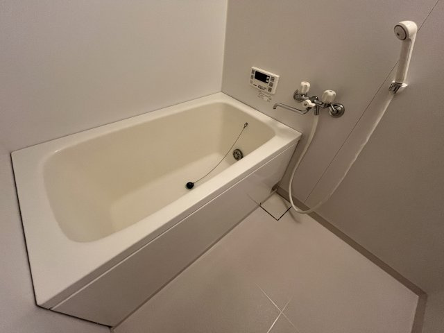 エトワールSTの浴室|ゆったり過ごせるお風呂です