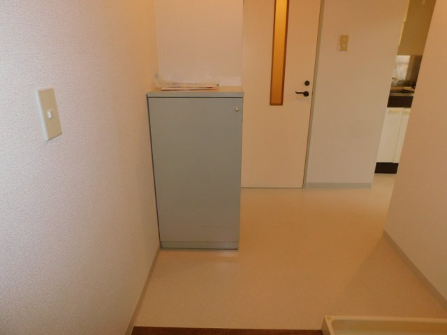 武蔵野市境２丁目の賃貸マンションの玄関