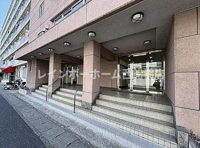 行徳マンションのエントランス