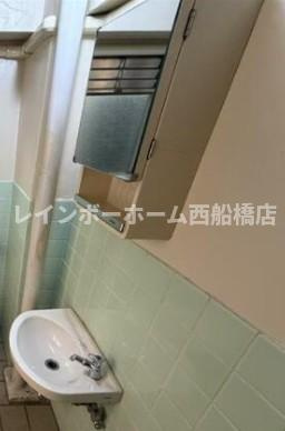行徳マンションの洗面所