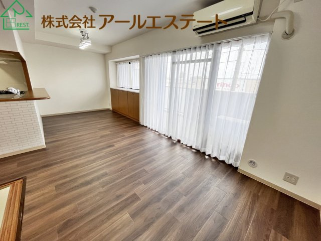 リベール加古川南Ⅱ　　山陽電鉄「別府駅」徒歩4分の洋室