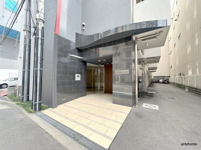 ザパーククロス阿波座　仲介手数料無料のエントランス