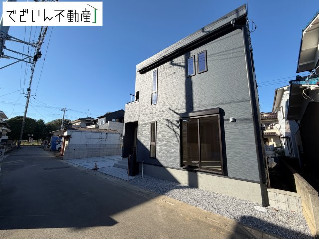 【前面道路含む現地写真】 | Livele Garden.S熊谷市別府第5　新築住宅 | 安心して暮らせる利便性と、子どもを安心して育てられる穏やかな住環境が魅力です。
現地(2026年10月撮影)