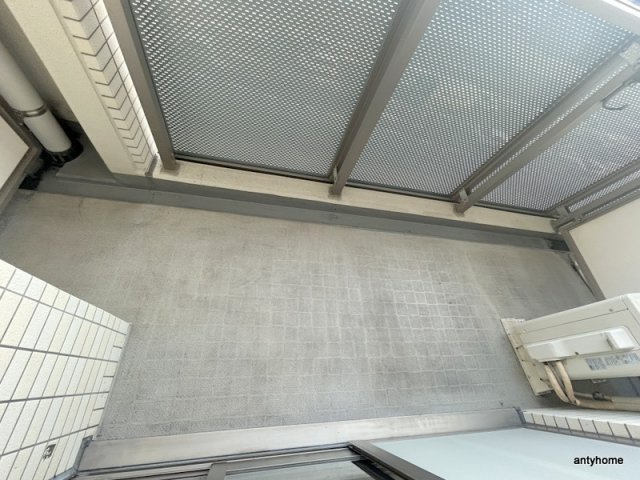 ブランクレール谷町　仲介手数料無料のバルコニー
