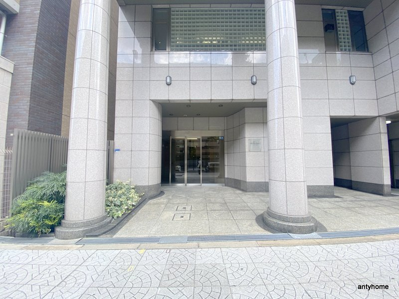 ブランクレール谷町　仲介手数料無料のエントランス