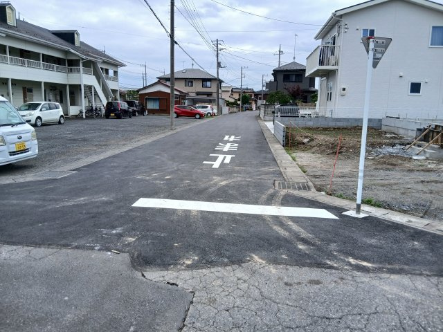 行田市藤原町第２　の前面道路含む現地写真|２号棟現地前面道路（2026年06月05日）撮影