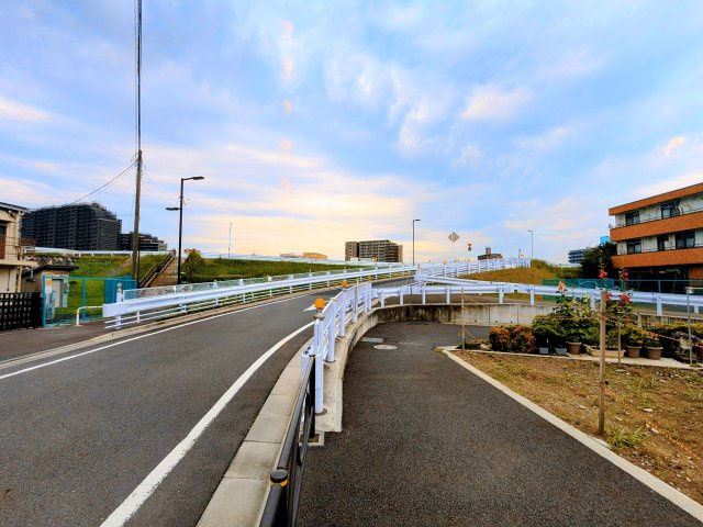 葛飾区新宿１丁目の売地の前面道路含む現地写真|～前面道路含む現地写真～