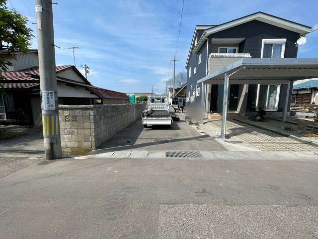 新築戸建・新築建売　会津若松市行仁町　行仁小学校・第一中学校の前面道路含む現地写真