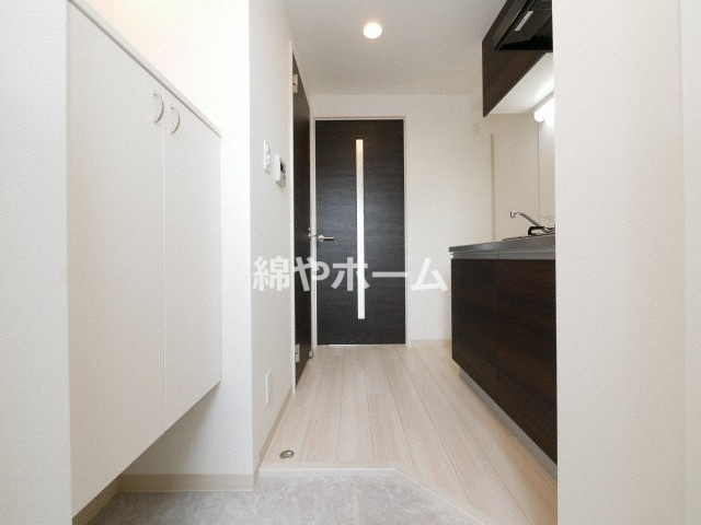 TOYOTOMI STAY Premium難波桜川Ⅰの玄関|シンプルで使いやすい玄関です