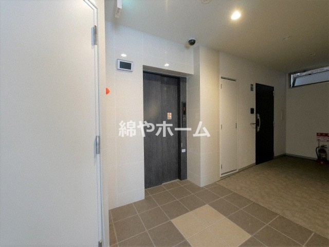 TOYOTOMI STAY Premium難波桜川Ⅰのロビー|毎日通るロビーはこのようになっています