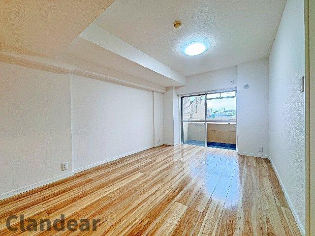 朝日プラザ堀切菖蒲園の洋室|ドキドキの新生活も、安心してスタート。ぴったりの住まいを見つけませんか？クランディアが一緒に住まい選びをサポートします‼　まずは、お気軽にお問合せください　＃クランディア