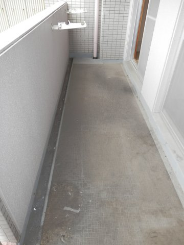 大阪市城東区鴫野西２丁目の賃貸マンションのバルコニー