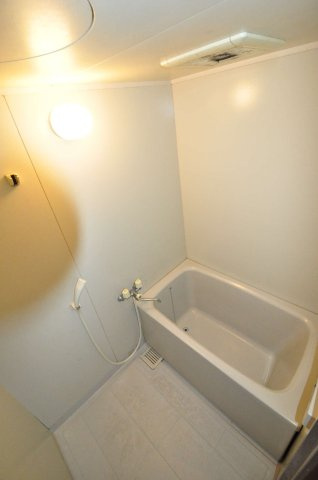 大阪市城東区鴫野西２丁目の賃貸マンションの浴室