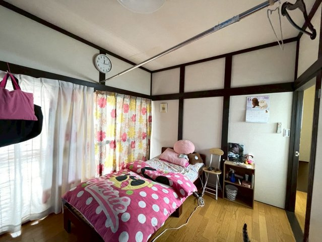 市原市出津　中古戸建の洋室|2026年6月4日撮影