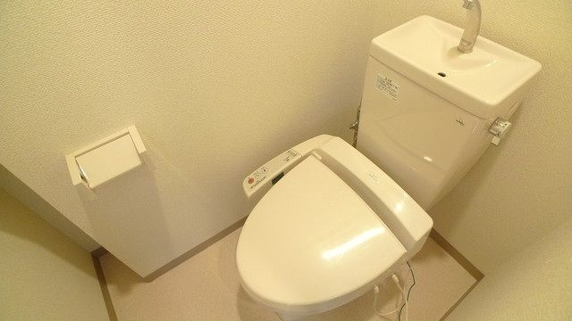 【トイレ】ＡＸⅰＳ今 
