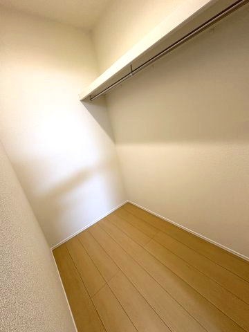 戸田市川岸３丁目2180番　C号棟　新築戸建ての収納|２階ウォークインクローゼット