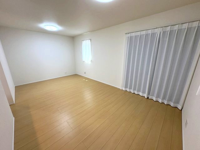 戸田市川岸３丁目2180番　C号棟　新築戸建ての居間・リビング|1階LDK
