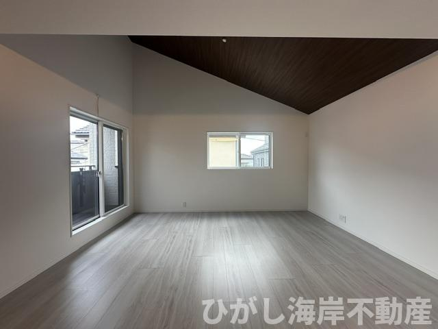 茅ヶ崎市南湖3丁目　新築戸建　全2棟の居間・リビング|17.3帖　吹抜付LDK