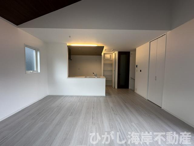 茅ヶ崎市南湖3丁目　新築戸建　全2棟のダイニング|17.3帖　吹抜付LDK